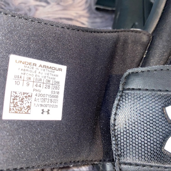 Under Armour s Ignite - Picture 2 of 3